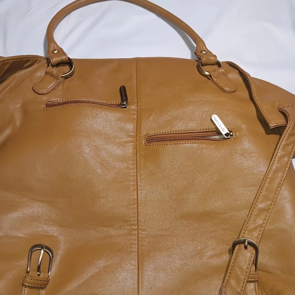 timi & leslie Charlie Diaper Bag with side bag in good condition any defects see - Picture 7 of 16